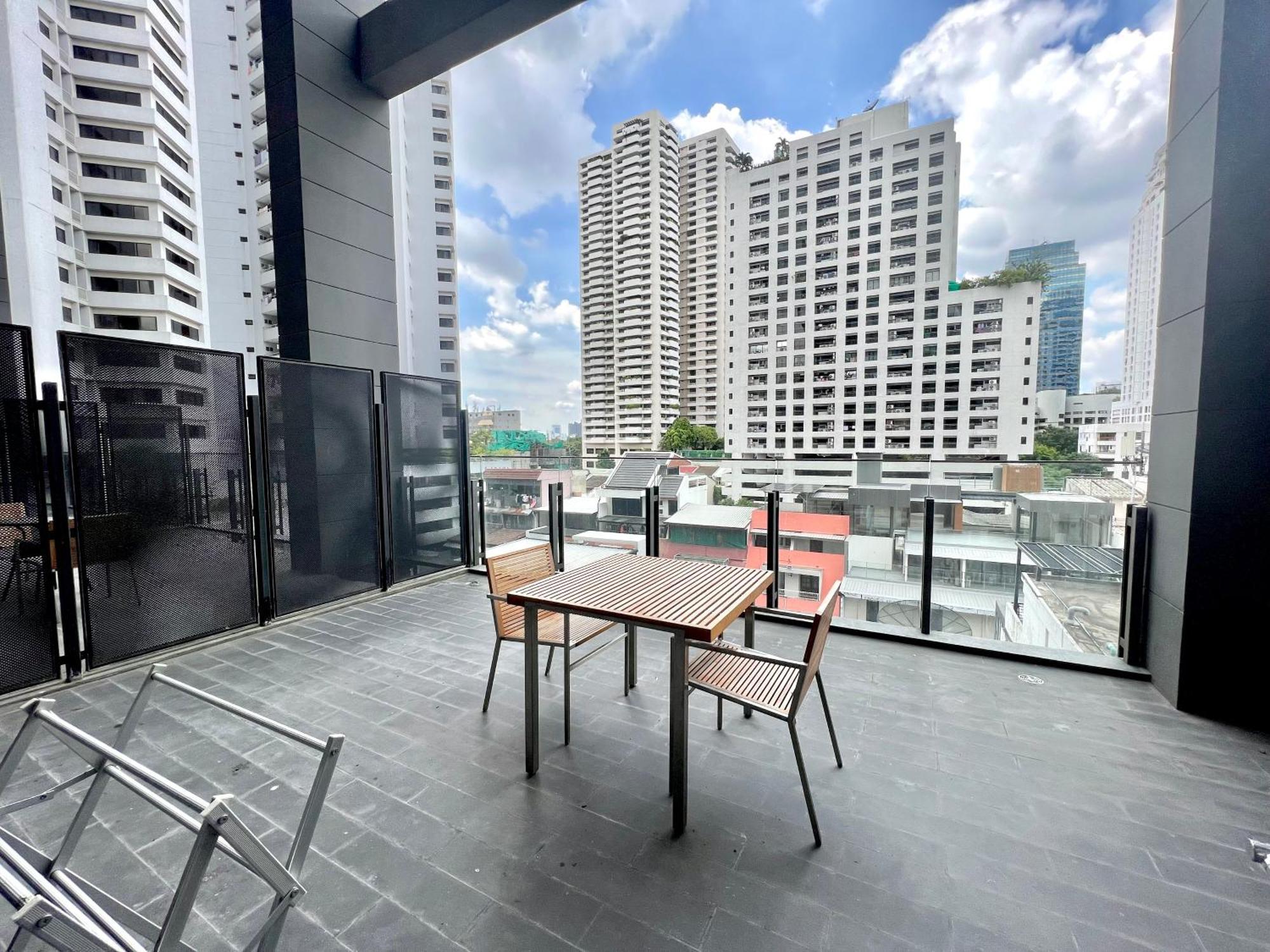 Sukhumvit 11#Luxury#Pool#Gym#Bts Nana&Mrt Sukhumvit#1Br#Max2Ppl Apartment Банкок Екстериор снимка