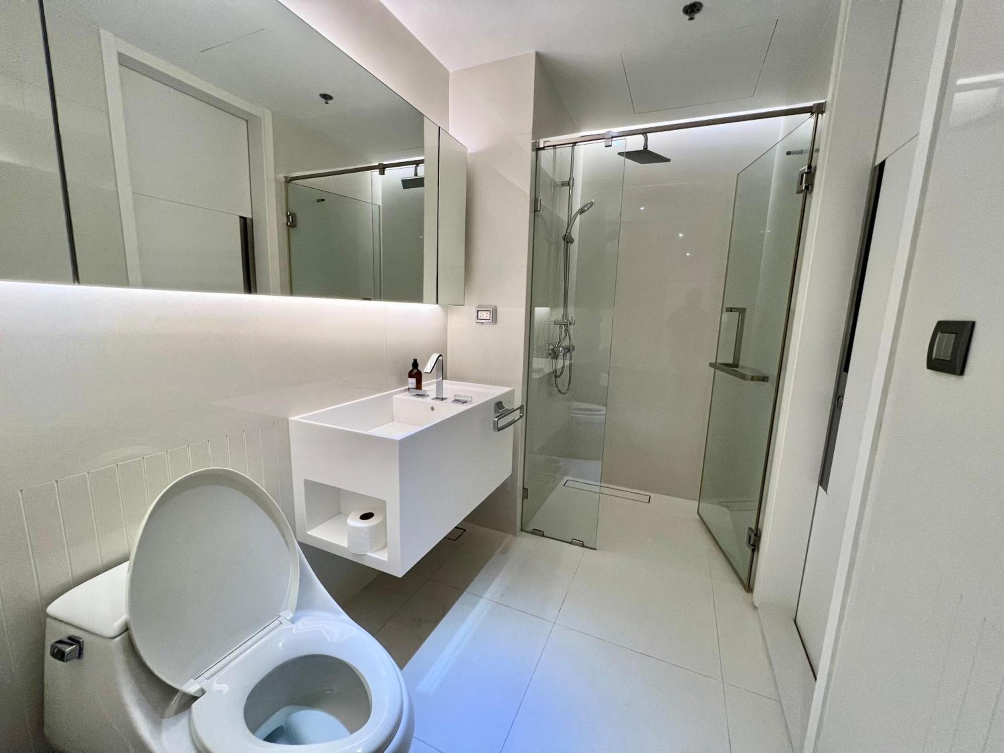Sukhumvit 11#Luxury#Pool#Gym#Bts Nana&Mrt Sukhumvit#1Br#Max2Ppl Apartment Банкок Екстериор снимка