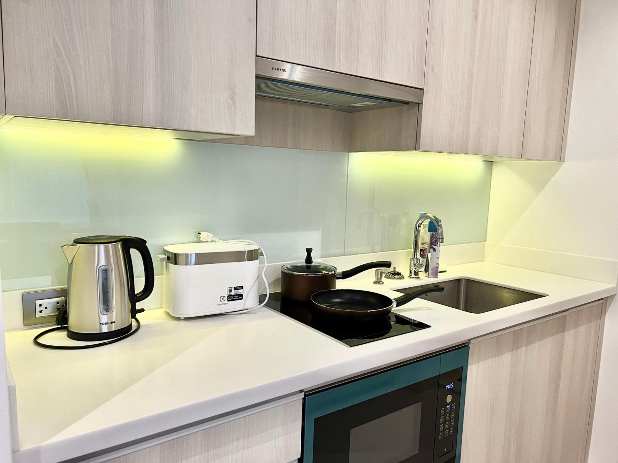 Sukhumvit 11#Luxury#Pool#Gym#Bts Nana&Mrt Sukhumvit#1Br#Max2Ppl Apartment Банкок Екстериор снимка
