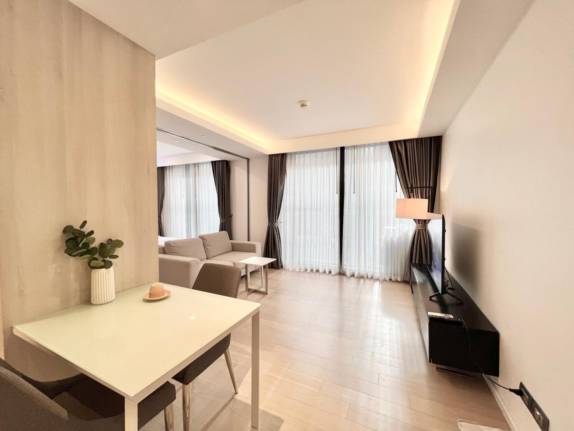 Sukhumvit 11#Luxury#Pool#Gym#Bts Nana&Mrt Sukhumvit#1Br#Max2Ppl Apartment Банкок Екстериор снимка