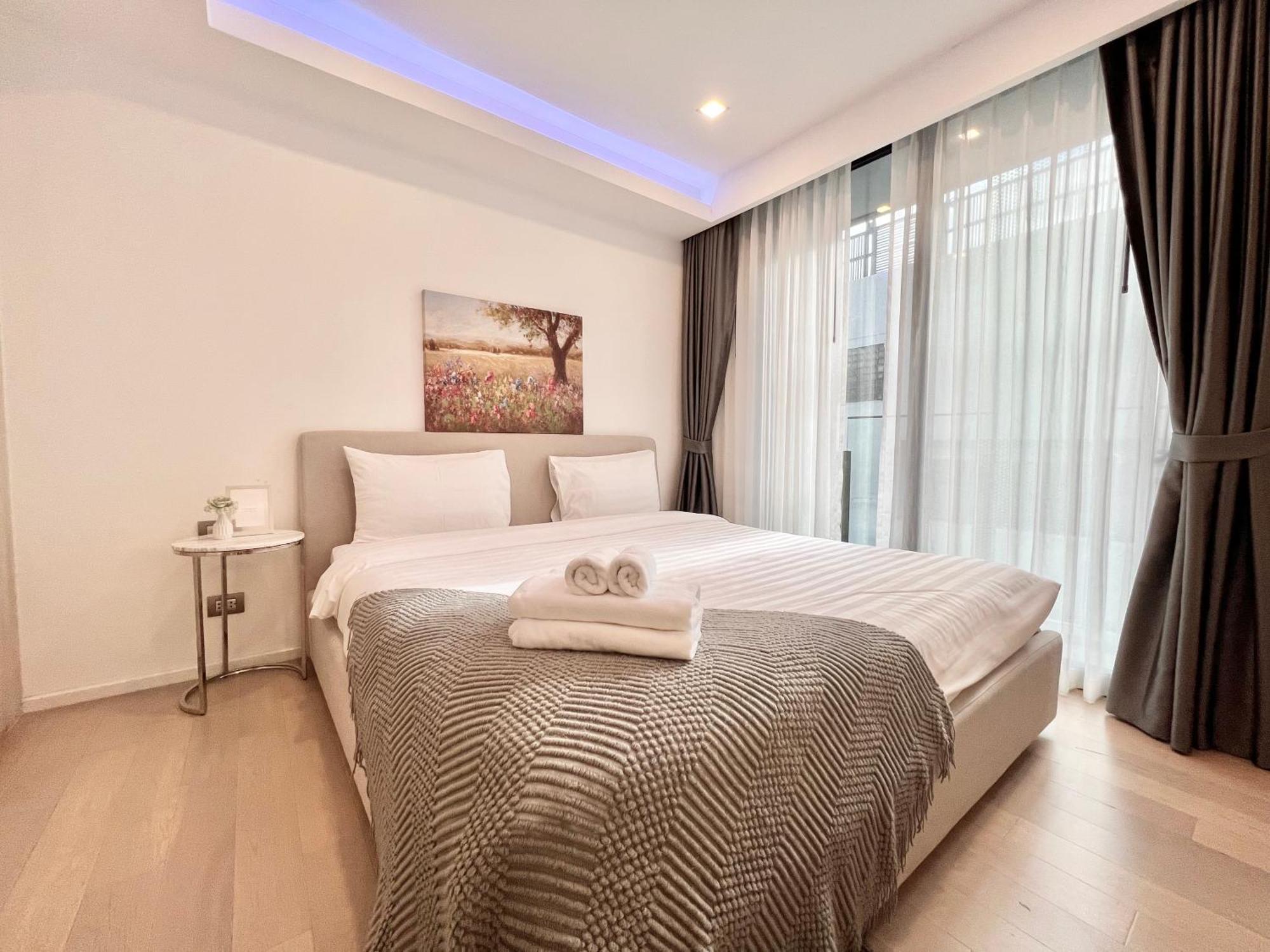 Sukhumvit 11#Luxury#Pool#Gym#Bts Nana&Mrt Sukhumvit#1Br#Max2Ppl Apartment Банкок Екстериор снимка